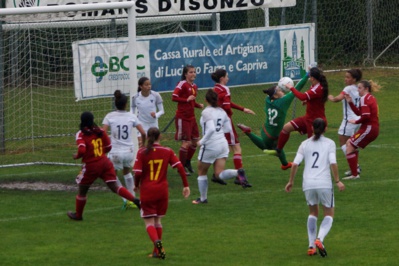 Action tricolore à la 25e minute (photo Sébastien Duret) Action tricolore à la 25e minute (photo Sébastien Duret)