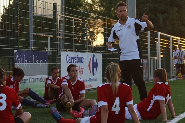 Football Club Féminin Monteux Vaucluse et Monteux foot seniors et jeunes  - Page 5 5791034-8632996