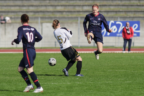2010_Football_Feminin_Division1_J14_0045.jpg
