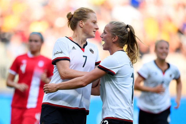 Behringer a inscrit son cinquième but du tournoi, meilleure buteuse de la compétition Behringer a inscrit son cinquième but du tournoi, meilleure buteuse de la compétition