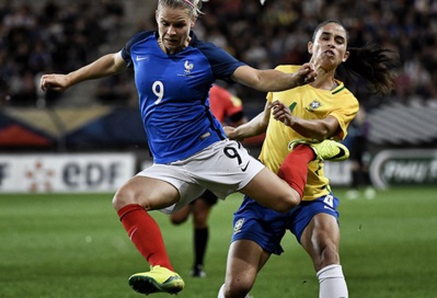 Le Sommer a tenté en vain (photo AFP) Le Sommer a tenté en vain (photo AFP)
