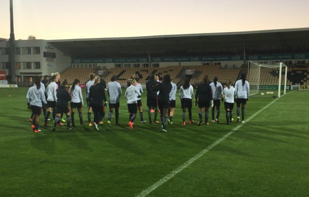 Les Parisiennes ont effectué une séance la veille du matchs sur le terrain (photo PSG) Les Parisiennes ont effectué une séance la veille du matchs sur le terrain (photo PSG)