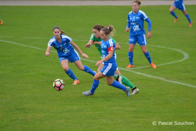 Audrey Chaumette, ici derrière Anaïs Dumont, a ouvert le score (photo Pascal Souchon) Audrey Chaumette, ici derrière Anaïs Dumont, a ouvert le score (photo Pascal Souchon)