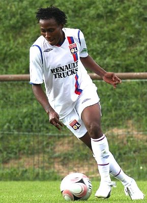 La néo-Lyonnaise Cynthia Uwak (photo : Van Gol) La néo-Lyonnaise Cynthia Uwak (photo : Van Gol)