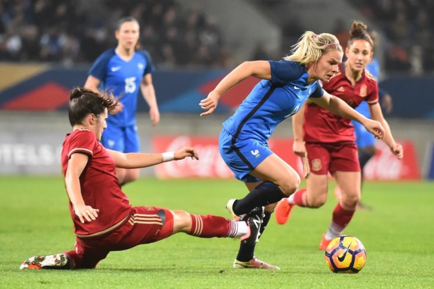 Le coup de ête de Le Sommer a fait la différence (photo AFP) Le coup de ête de Le Sommer a fait la différence (photo AFP)