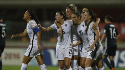 Parfois dans la souffrance mais toujours avec solidarité, les Bleuettes ont franchi les étapes jusqu'à la finale (photo FIFA.com)