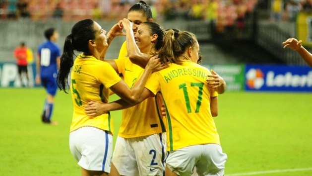 Trois sur trois pour le Brésil à Manaus Trois sur trois pour le Brésil à Manaus