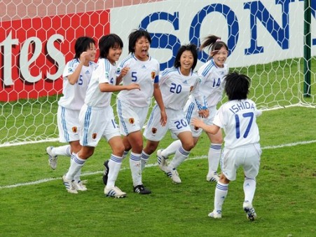 Avec une équipe bis, le Japon déroule (foto-net/fifa.com)