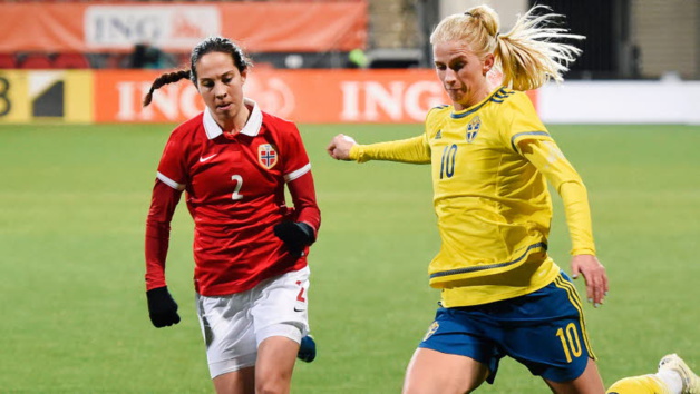 Jakobsson à droite et la Suède s'incline devant la Norvège (photo SVF) Jakobsson à droite et la Suède s'incline devant la Norvège (photo SVF)