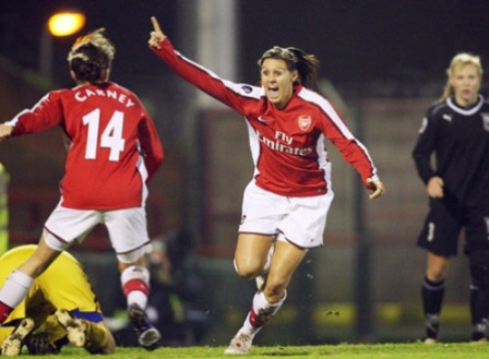 Les Anglaises peuvent laisser éclater leur joie (photo : arsenal.com) Les Anglaises peuvent laisser éclater leur joie (photo : arsenal.com)