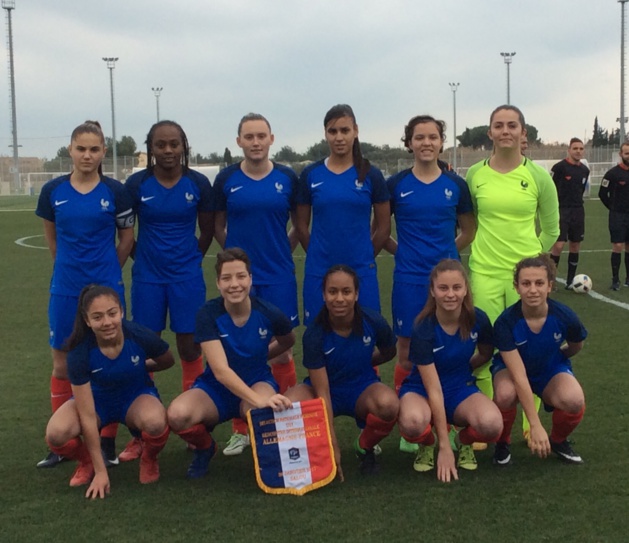 Le onze face à l'Allemagne (photo Christine Diard) Le onze face à l'Allemagne (photo Christine Diard)