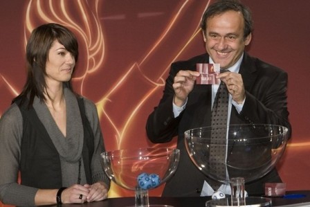 Michel Platini a mené le tirage au sort (photo : uefa.com)