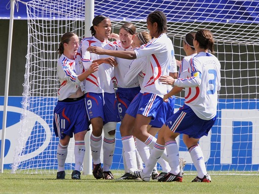 La joie tricolore après le but de Marie-Laure Delie (foot-net) La joie tricolore après le but de Marie-Laure Delie (foot-net)