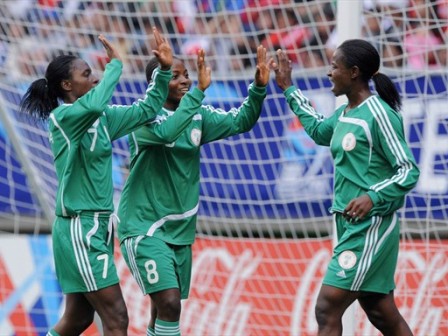 Le Nigeria inflige une 3e défaite au Chili (foto-net) Le Nigeria inflige une 3e défaite au Chili (foto-net)