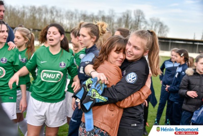 La Présidente Dorothée Degor et sa fille, gardienne, Clara Degor La Présidente Dorothée Degor et sa fille, gardienne, Clara Degor