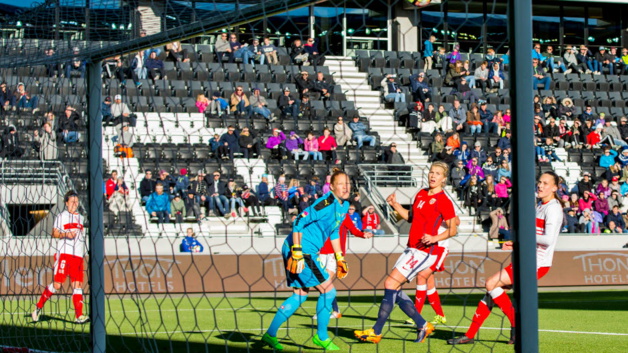 Hegerberg et la Norvège battent la Suisse 2-1 (photo Fotball.no) Hegerberg et la Norvège battent la Suisse 2-1 (photo Fotball.no)