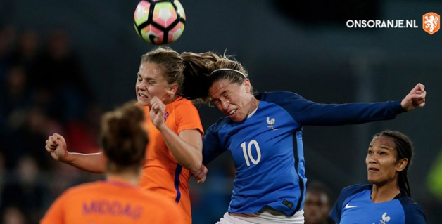 Rencontre accrochée pour les Bleues aux Pays-Bas (photo KNVB) Rencontre accrochée pour les Bleues aux Pays-Bas (photo KNVB)