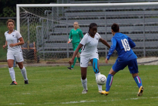 Oriane Jean-François a imposé son jeu au milieu de terrain (photo Sébastien Duret) Oriane Jean-François a imposé son jeu au milieu de terrain (photo Sébastien Duret)
