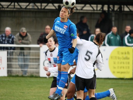 Simone en duel avec Thiney (photo : Marc Giachello)