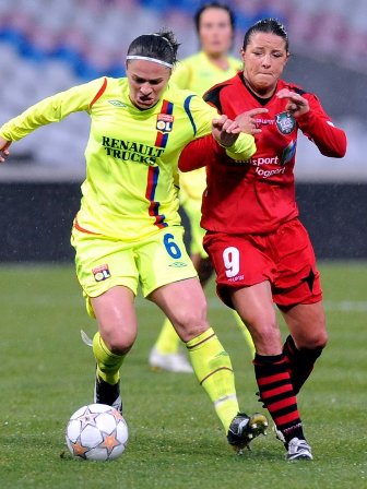 La Brésilienne Simone n'aurait pas été à son aise face à Grings