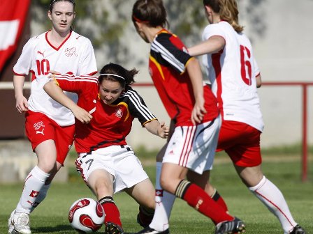 Les Allemandes écrasent la Suisse (6-0) (photo : dfb)