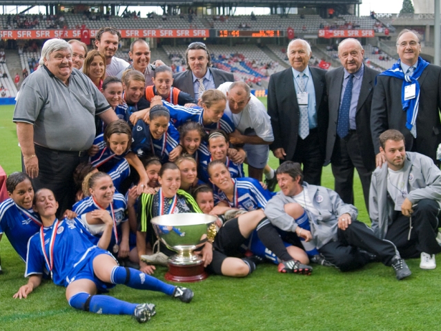 Tout le club du Montpellier HSC à la fête