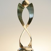 Le trophée (photo : uefa.com)