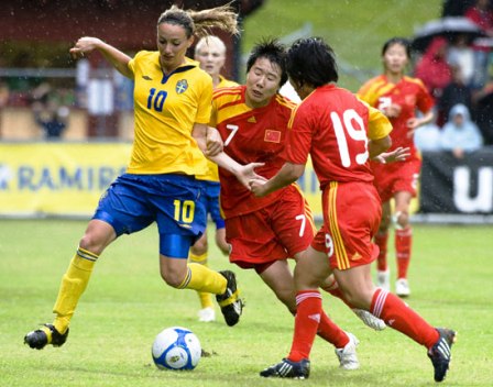 La Suède bat la Chine (photo : sports sina) La Suède bat la Chine (photo : sports sina)