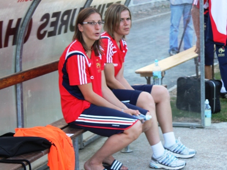 Bérangère Sapowicz et Sandrine Dusang ne sont pas à l'Euro (photo : Sébastien Duret) Bérangère Sapowicz et Sandrine Dusang ne sont pas à l'Euro (photo : Sébastien Duret)