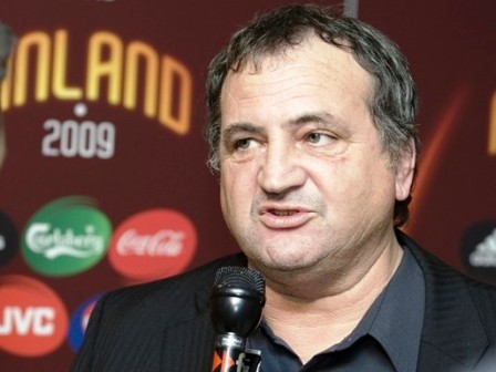 Bruno Bini lors du tirage au sort (photo : uefa.com/sportfile)