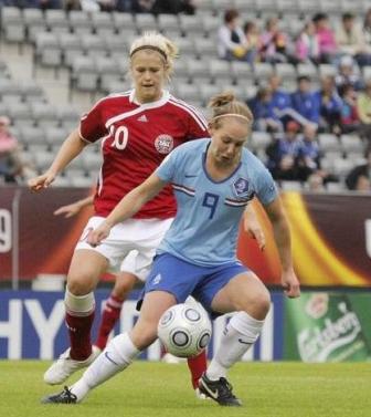 Melis envoie les Pays-Bas en quart (photo : Leo Soeters/vrouwenvoetbal) Melis envoie les Pays-Bas en quart (photo : Leo Soeters/vrouwenvoetbal)