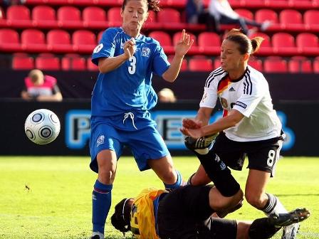 Le but de Grings (photo : uefa.com) Le but de Grings (photo : uefa.com)