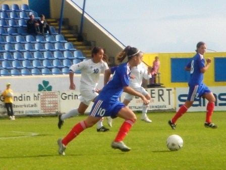 Charlotte Fernandes (photo : CD) Charlotte Fernandes (photo : CD)