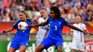 Renard et la défense française sont restées vigilantes sur les contres islandais Renard et la défense française sont restées vigilantes sur les contres islandais