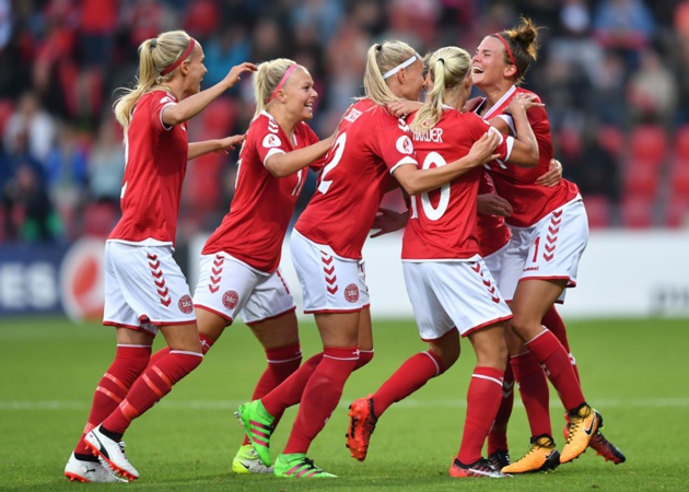 Le Danemark sort son voisin scandinave de l'Euro (photos UEFA.com)