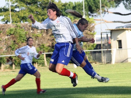 Claire Guillard, à gauche, prête à retrouver la D1 (photo : Herpin)