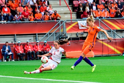 Doublé pour Miedema Doublé pour Miedema