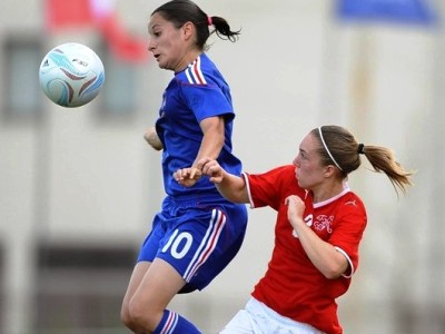 La France et la Suisse se retrouvent comme l'an dernier, ici avec Barbance (photo : uefa.com)