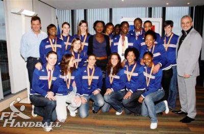 La sélection féminine de hand (photo : FFHB)