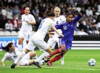 La route est encore longue pour Thomis et les Bleues (photo : uefa.com) La route est encore longue pour Thomis et les Bleues (photo : uefa.com)
