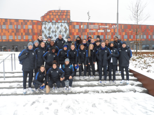 Les Tricolores sous la neige suédoise (photo JYF) Les Tricolores sous la neige suédoise (photo JYF)
