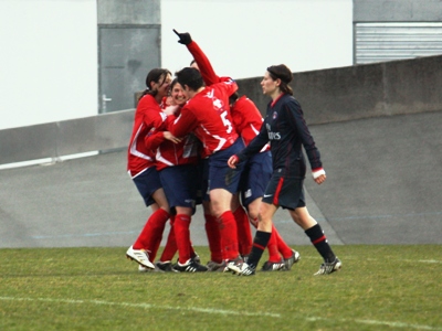 La joie vendéenne après l'égalisation de Guillard (photo : Sébastien Duret) La joie vendéenne après l'égalisation de Guillard (photo : Sébastien Duret)