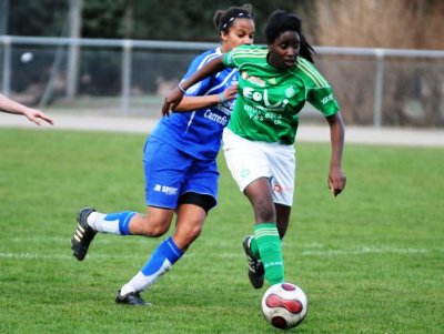 Makanza a ouvert le score pour les Vertes (photo : Serge Popakul)