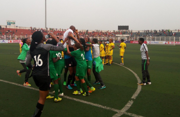 La joie des Falconets largement victorieuses de l'Afrique du Sud La joie des Falconets largement victorieuses de l'Afrique du Sud