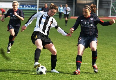 Tonazzi inscrit le 2e but face au PSG (photo : Marc Giachello)