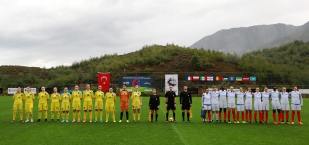#TurkishWomensCup - L'équipe de FRANCE B déroule devant le KOSOVO #TurkishWomensCup - L'équipe de FRANCE B déroule devant le KOSOVO