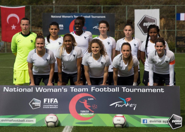 Le onze de départ (photo SoccerNetwork LLC) Le onze de départ (photo SoccerNetwork LLC)