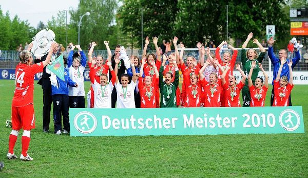 Potsdam a réussi le double Coupe - Championnat cette saison (photo : fansoccer.de) Potsdam a réussi le double Coupe - Championnat cette saison (photo : fansoccer.de)
