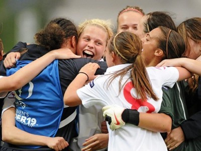 Les Anglaises évitent le piège (photo : uefa.com) Les Anglaises évitent le piège (photo : uefa.com)