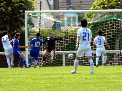 Triplé pour Lee Ji Ni et doublé pour Choi Sun Jin (photos : Denis Dujardin) Triplé pour Lee Ji Ni et doublé pour Choi Sun Jin (photos : Denis Dujardin)